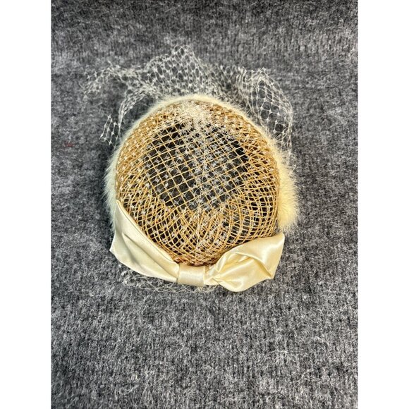 Valerie Modes 40s 50s Vintage Veil White Hat Church Lady Costume Fur Bow - Picture 2 of 7